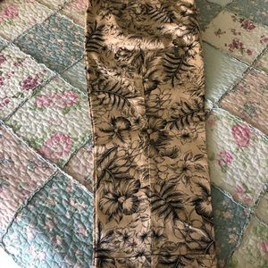 Rafaella flower print capris